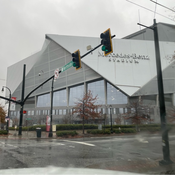 Meet your Posher, Sam - Picture 1 of 2